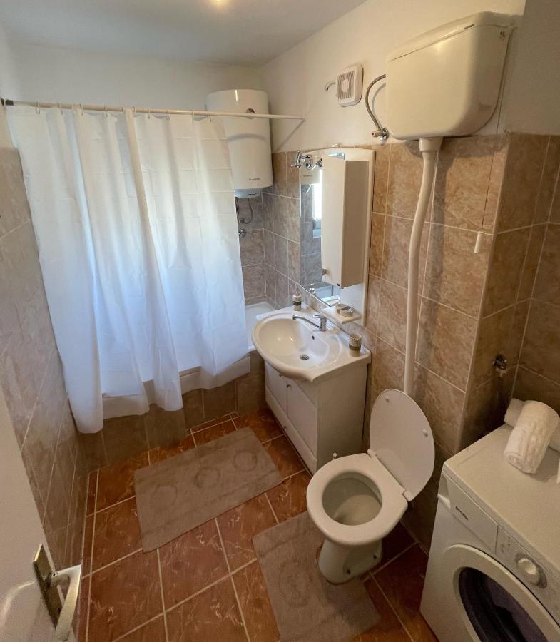 Aquarium Apartment Kotor Eksteriør bilde